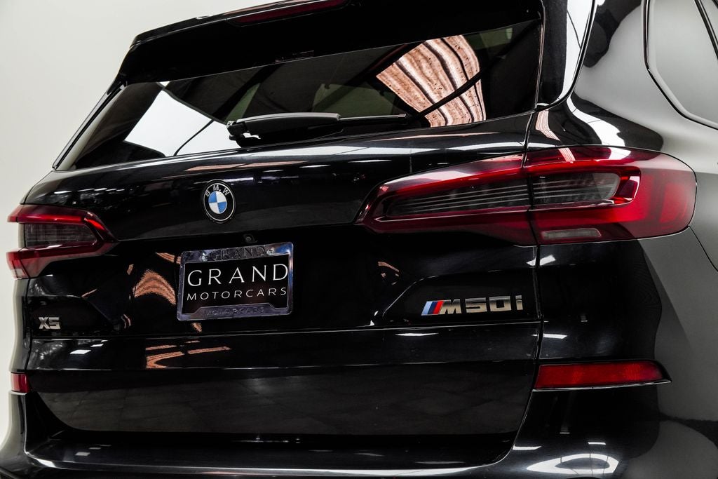 2022 BMW X5 M50i