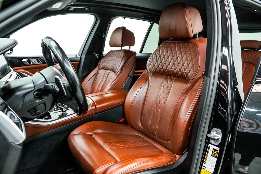 2022 BMW X5 M50i