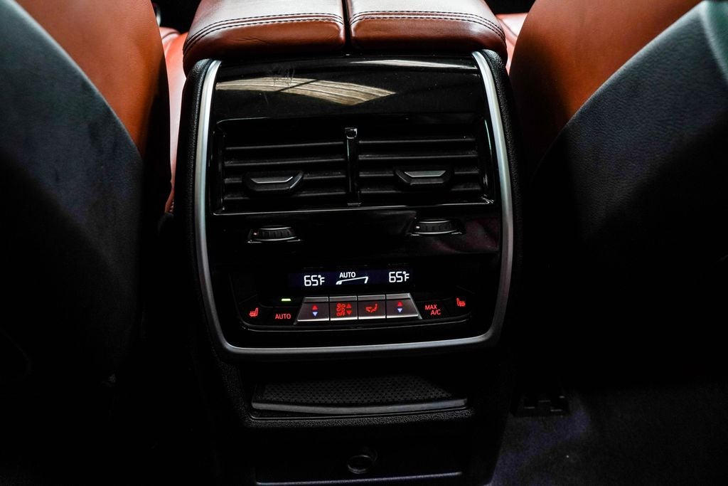 2022 BMW X5 M50i