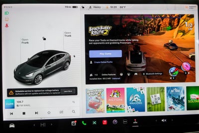 2019 Tesla Model 3 Mid Range