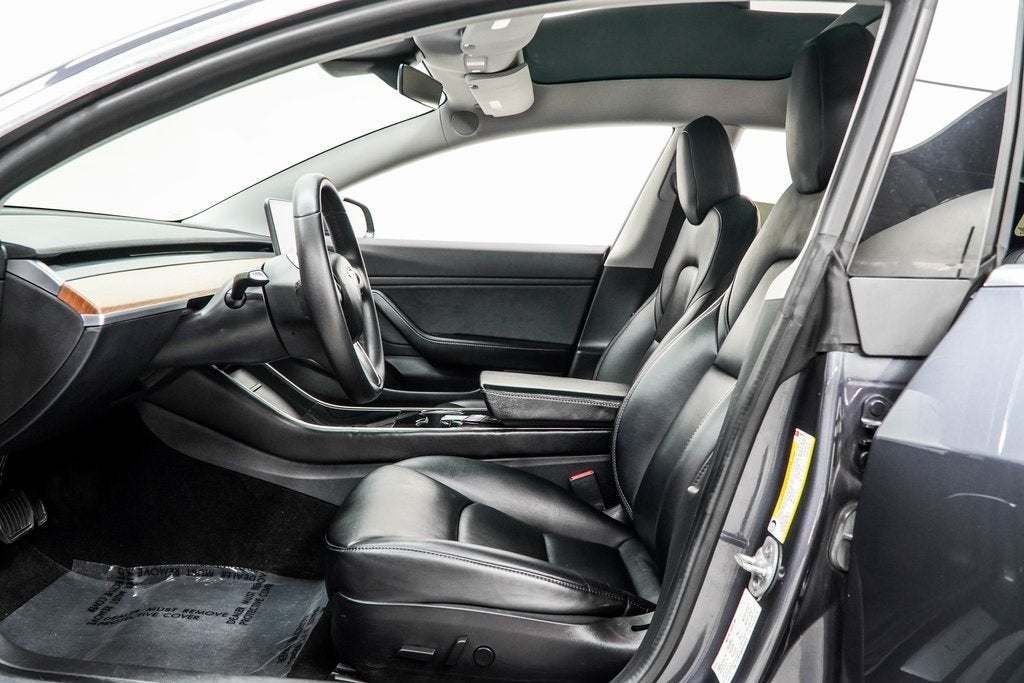 2019 Tesla Model 3 Mid Range