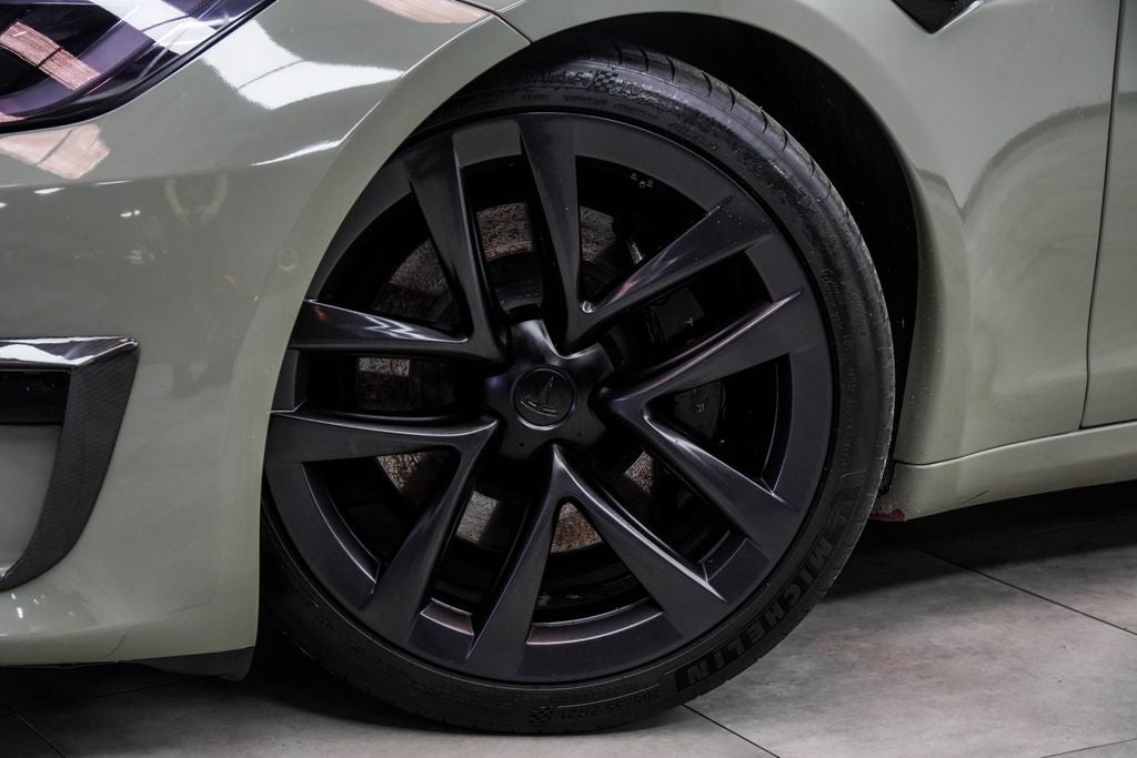 2021 Tesla Model S Plaid