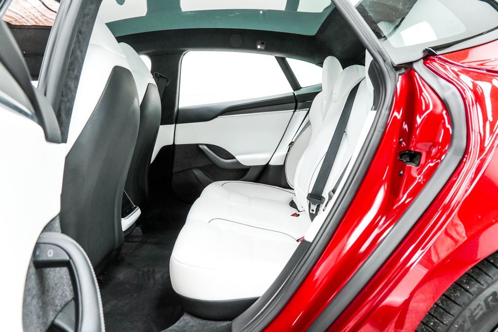 2023 Tesla Model S Plaid