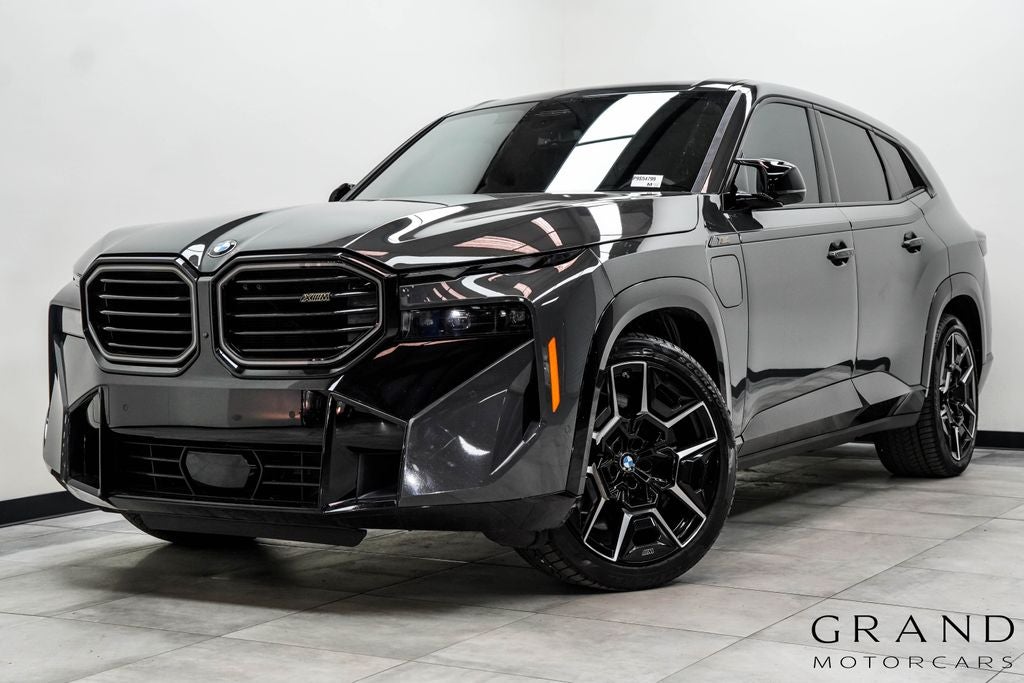 2023 BMW XM Base