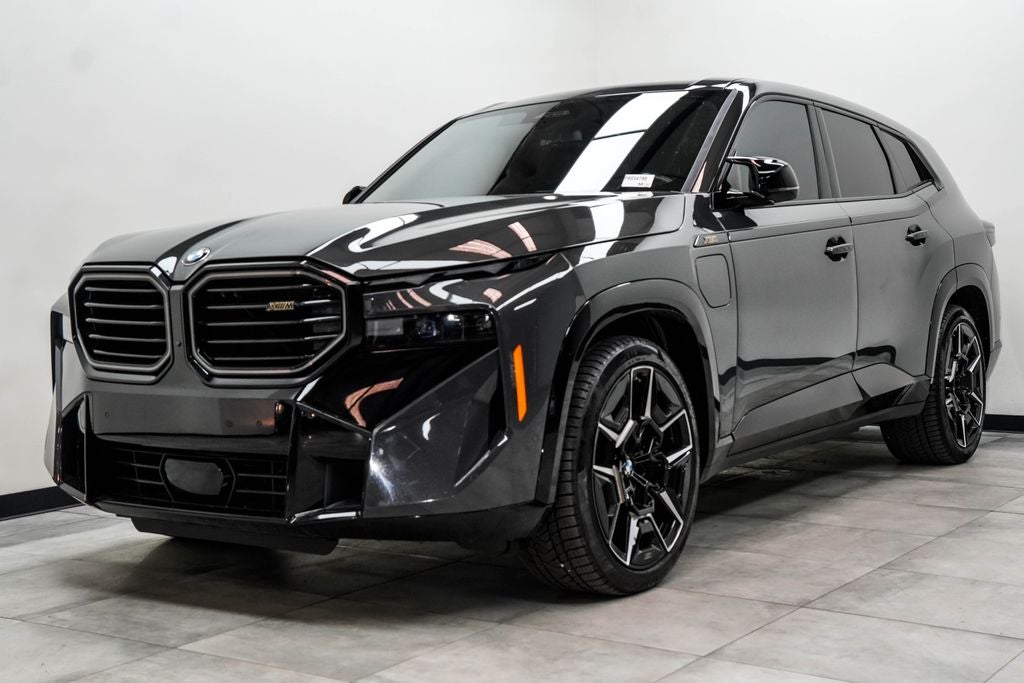 2023 BMW XM Base