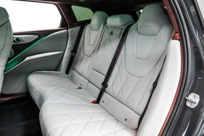 2024 BMW XM Base