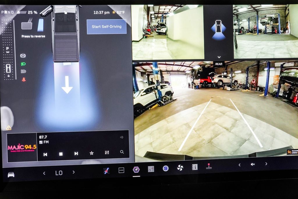 2024 Tesla Cybertruck Base