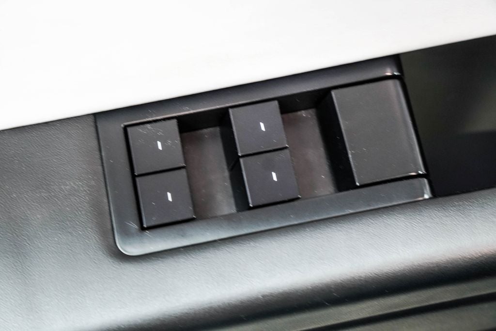 2024 Tesla Cybertruck Base