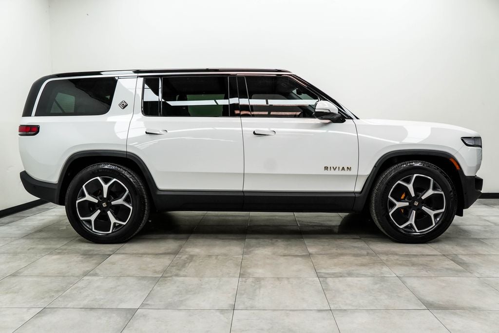 2023 Rivian R1S Adventure