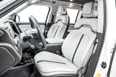 2023 Rivian R1S Adventure