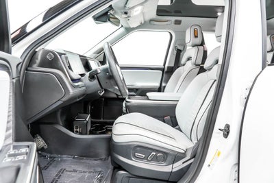 2023 Rivian R1S Adventure