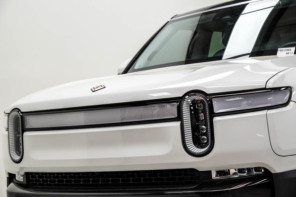 2023 Rivian R1S Adventure