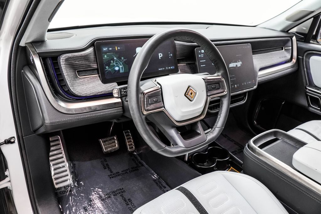 2023 Rivian R1S Adventure