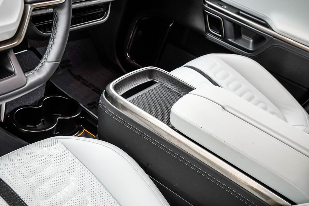 2023 Rivian R1S Adventure