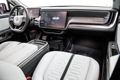 2023 Rivian R1S Adventure