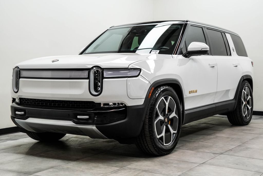 2023 Rivian R1S Adventure