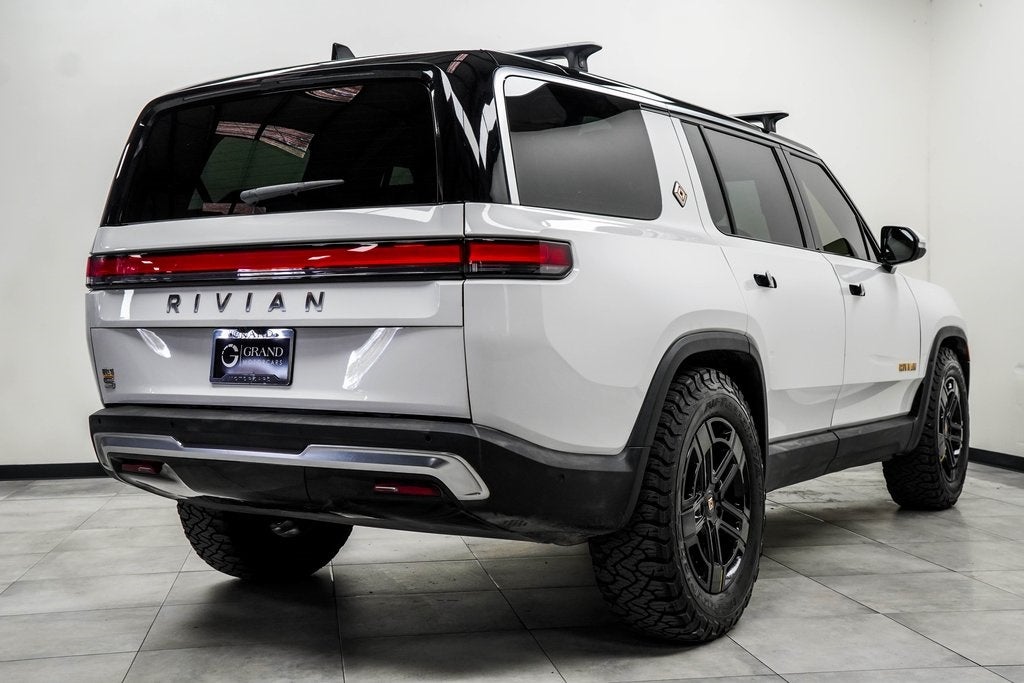 2023 Rivian R1S Adventure
