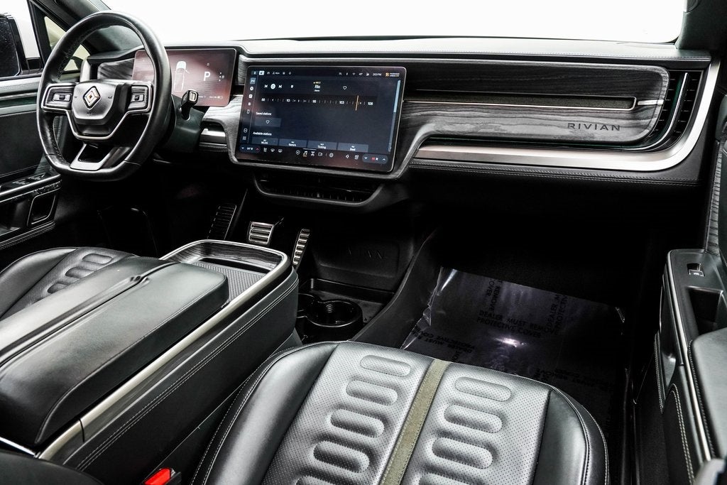 2023 Rivian R1S Adventure