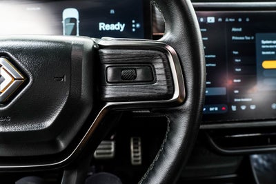 2023 Rivian R1S Adventure