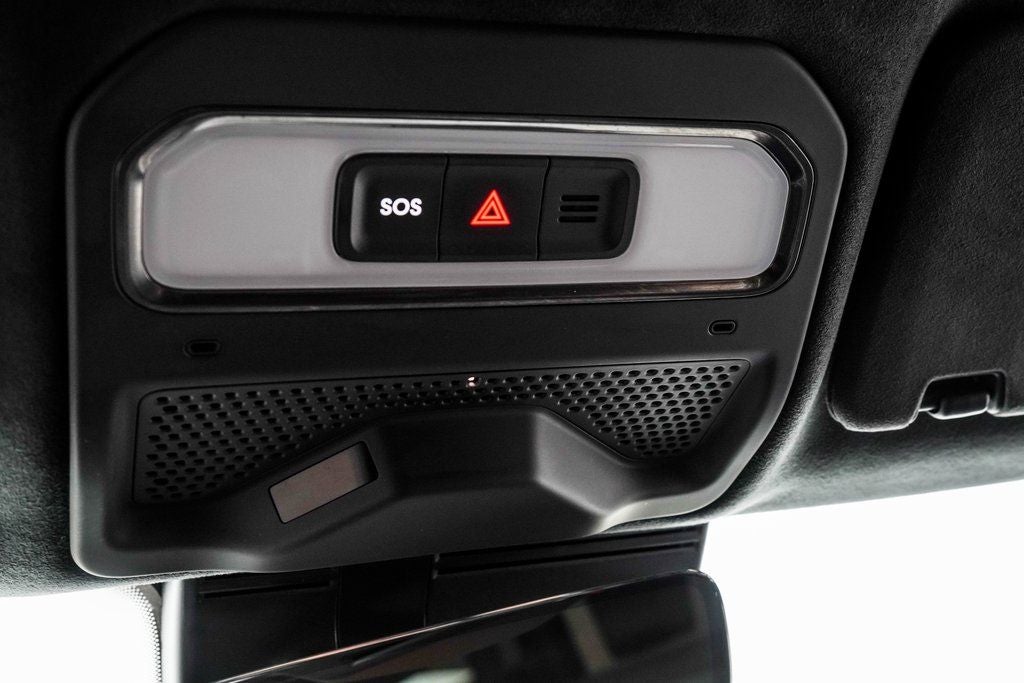 2023 Rivian R1S Adventure