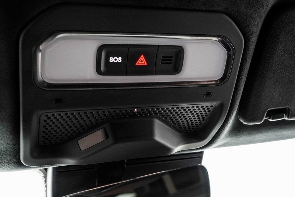 2023 Rivian R1S Adventure