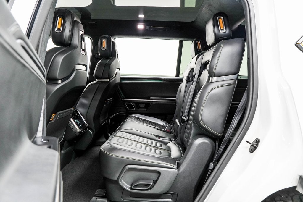 2023 Rivian R1S Adventure