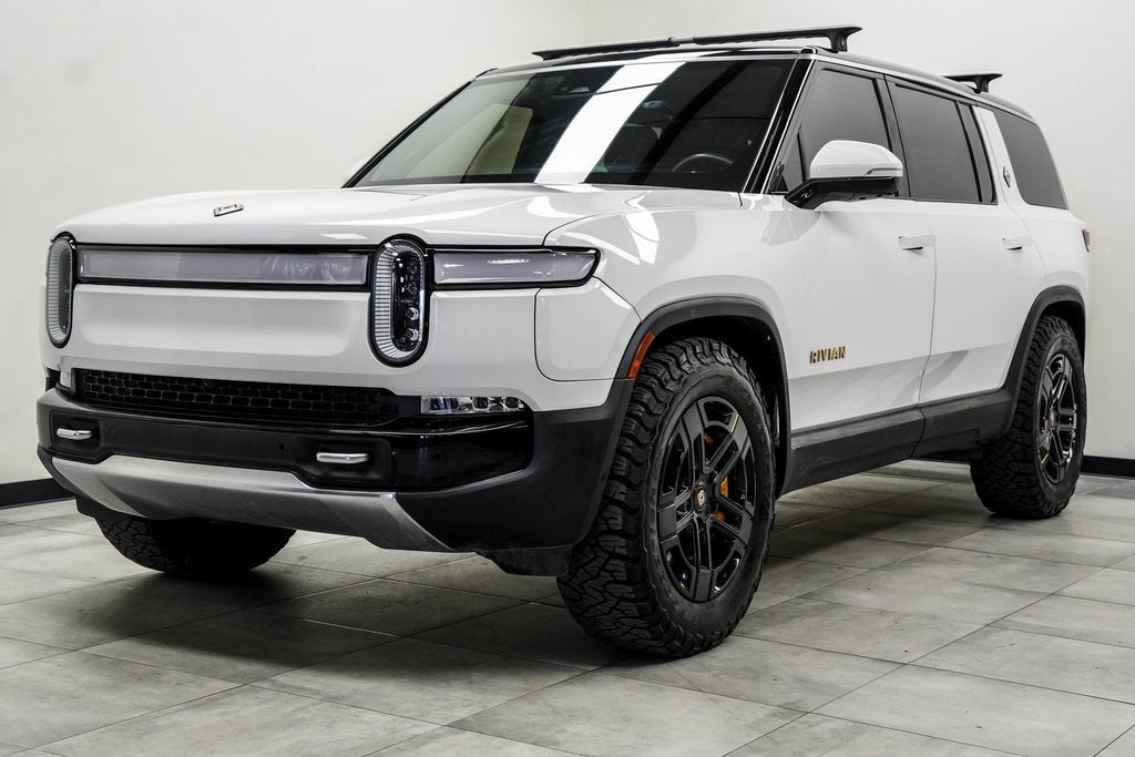 2023 Rivian R1S Adventure