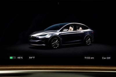 2025 Tesla Model X Base