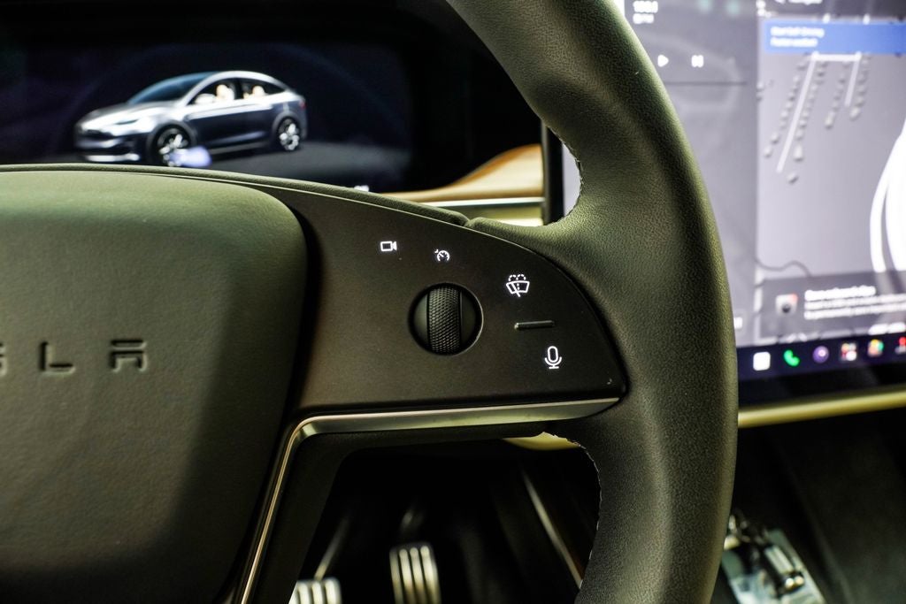 2025 Tesla Model X Base