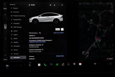 2023 Tesla Model X Base