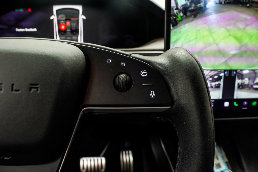 2023 Tesla Model X Base