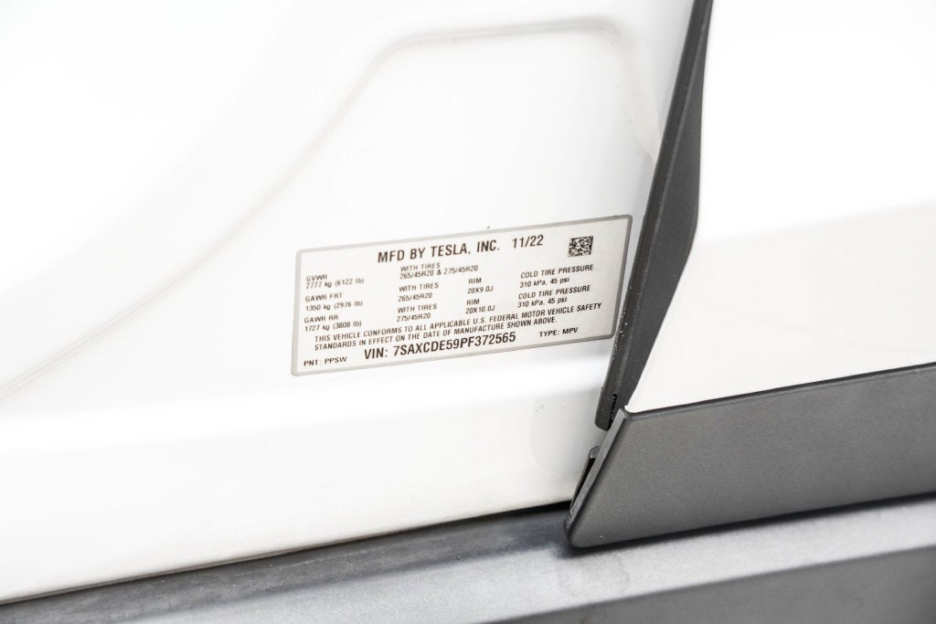 2023 Tesla Model X Base