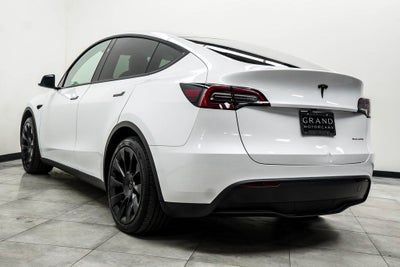 2024 Tesla Model Y Long Range