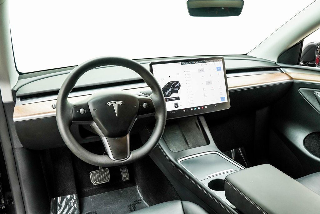 2025 Tesla Model Y Long Range