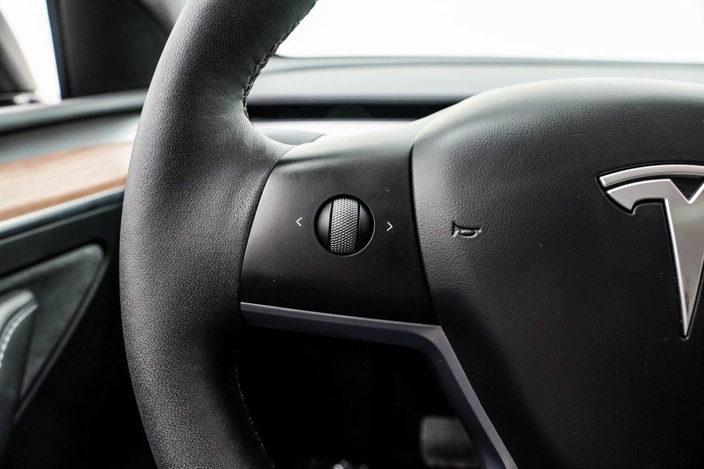 2025 Tesla Model Y Long Range