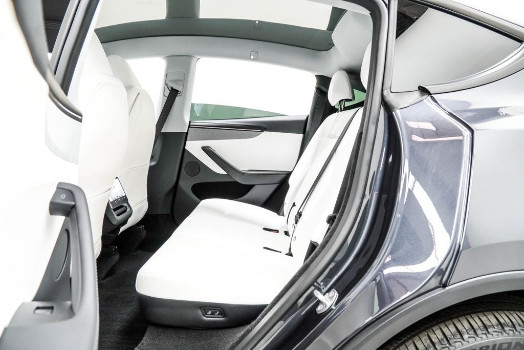 2026 Tesla Model Y Premium