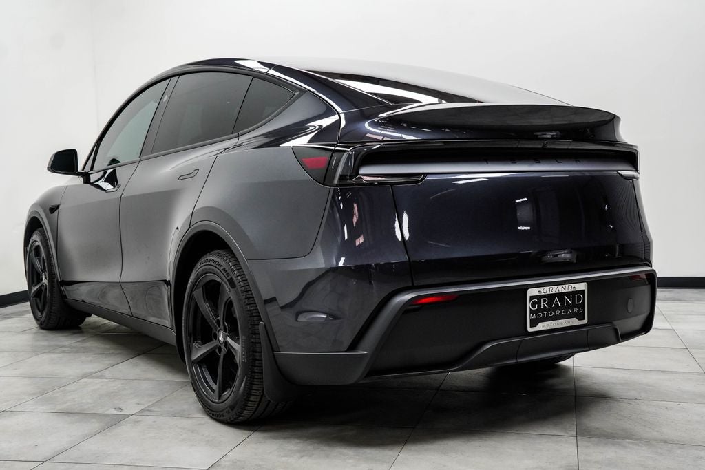 2026 Tesla Model Y Premium