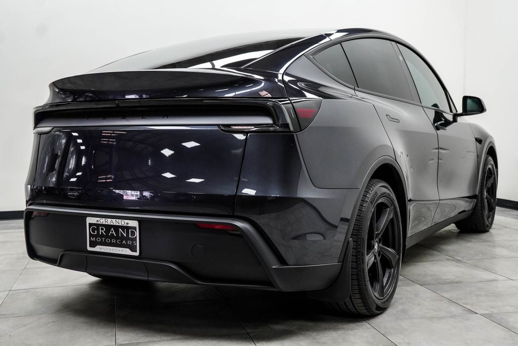 2026 Tesla Model Y Premium