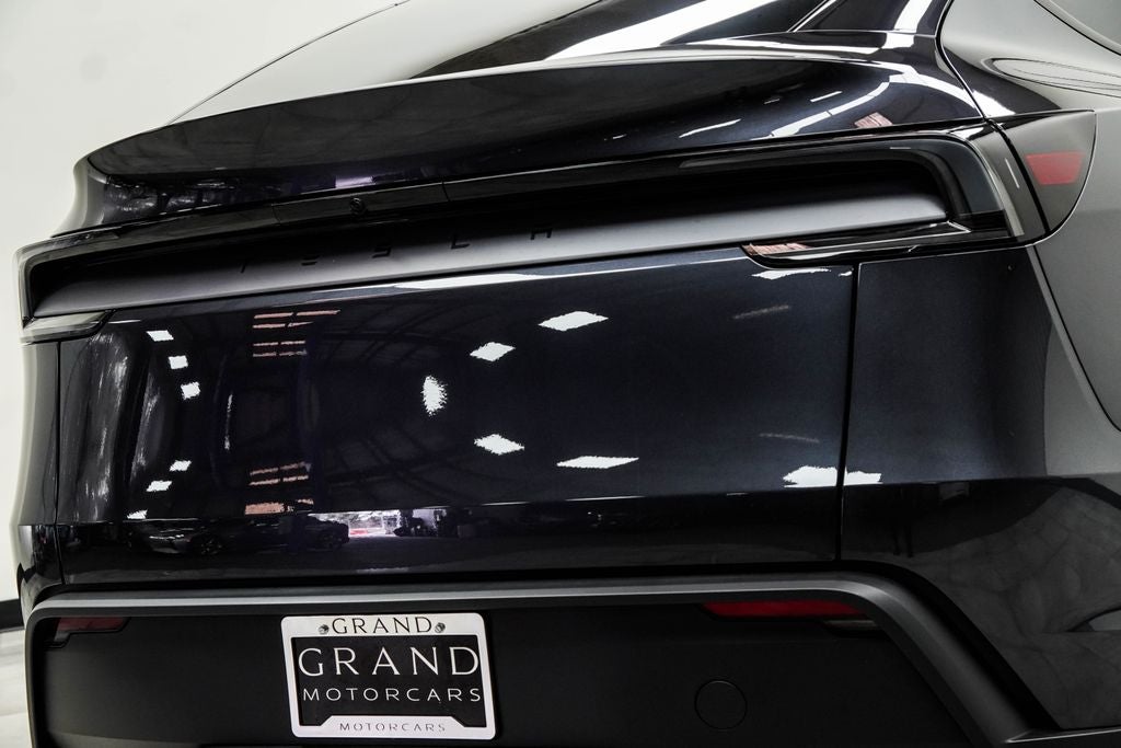 2026 Tesla Model Y Premium