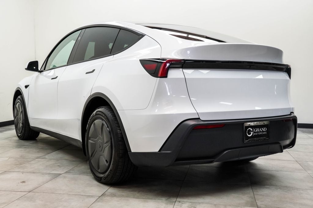 2026 Tesla Model Y Standard Range