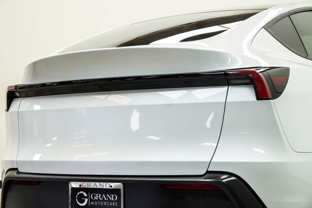 2026 Tesla Model Y Standard Range