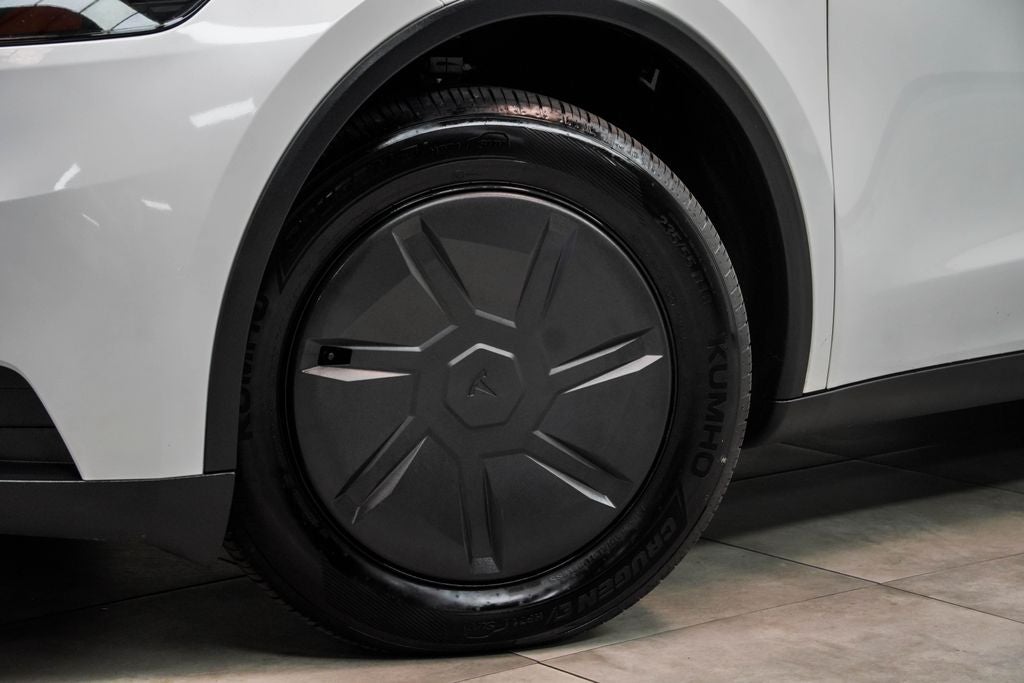 2026 Tesla Model Y Standard Range