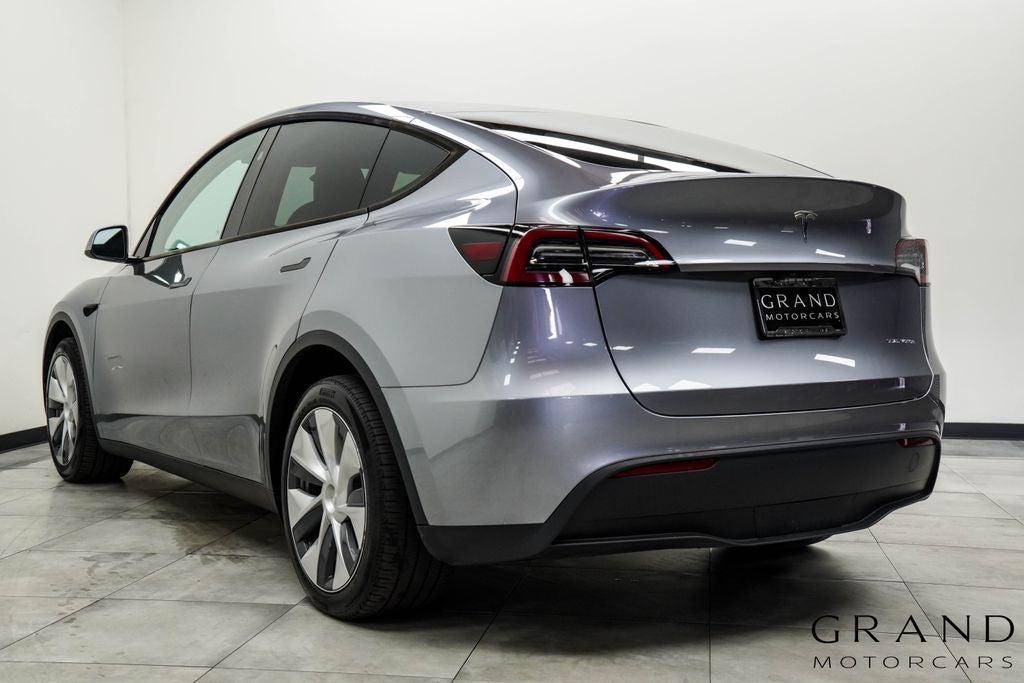2024 Tesla Model Y Long Range