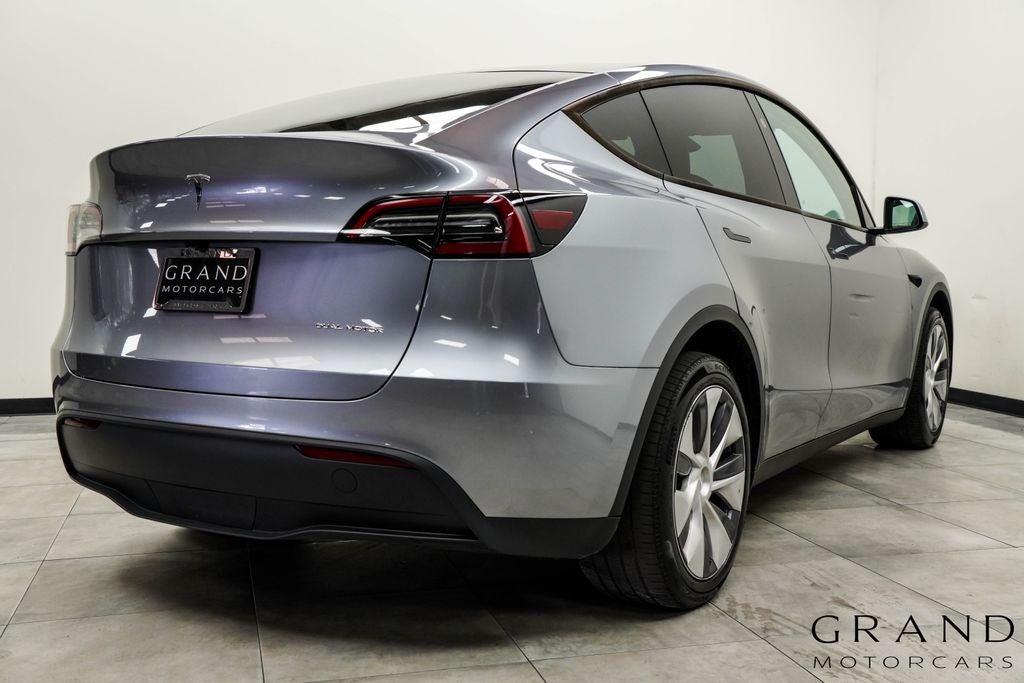 2024 Tesla Model Y Long Range