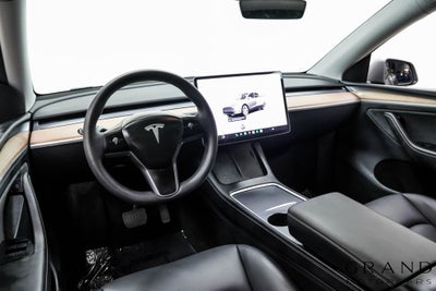 2024 Tesla Model Y Long Range