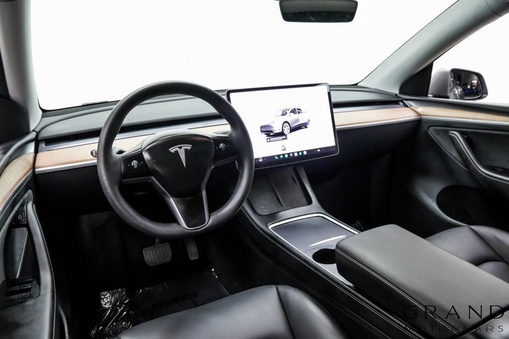2024 Tesla Model Y Long Range