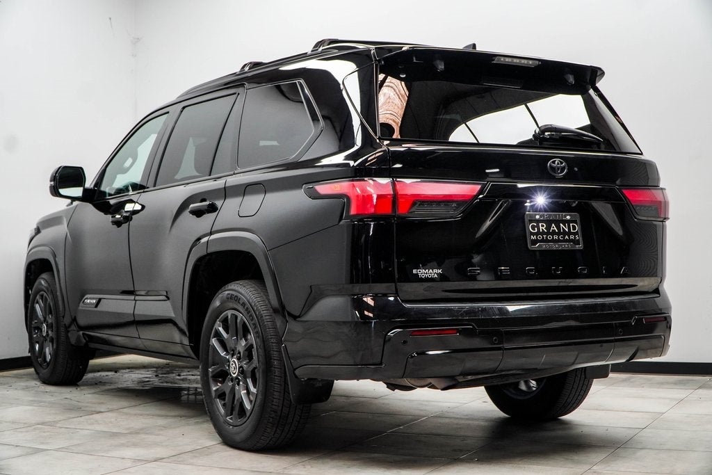 2024 Toyota Sequoia Platinum