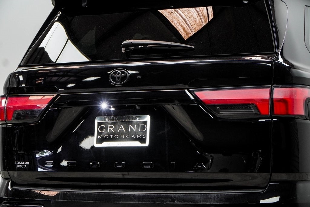 2024 Toyota Sequoia Platinum