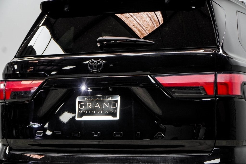 2024 Toyota Sequoia Platinum