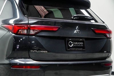 2024 Mitsubishi Outlander SE